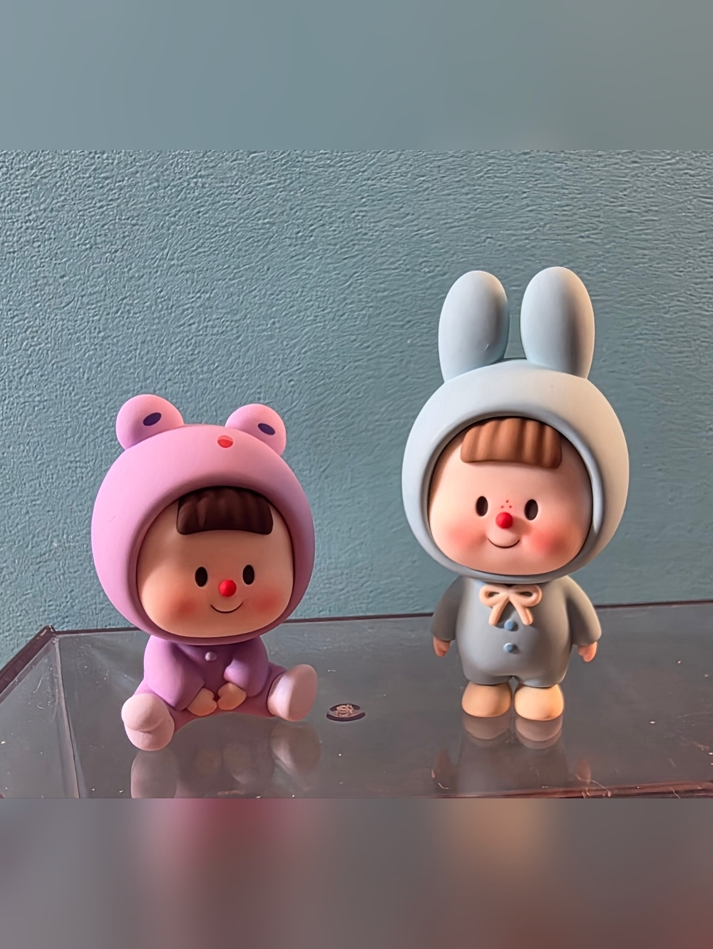 Set Of Two Buer Beans/mini Figurines